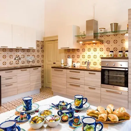 Residence Mareluna - Amalfi Coast Vietri sul Mare Room photo